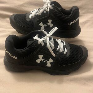 Under Armour Yard Trainer Baseball Athletic Shoe